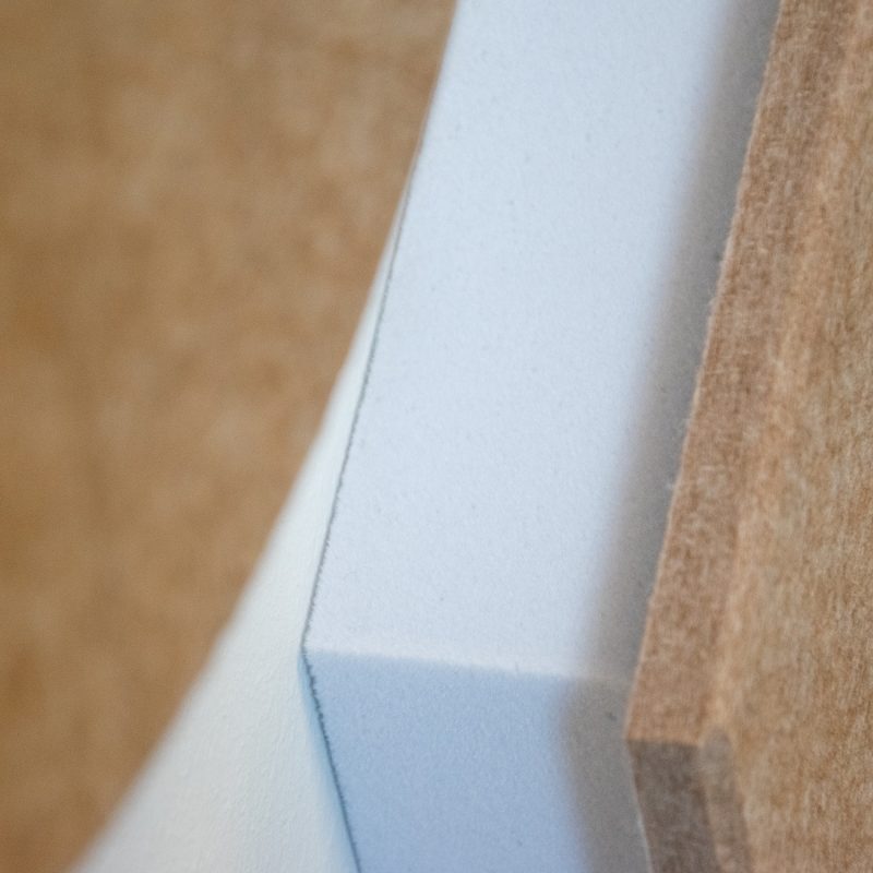 Detail des Filzes und des hinteren Basotect-Schaumstoffs