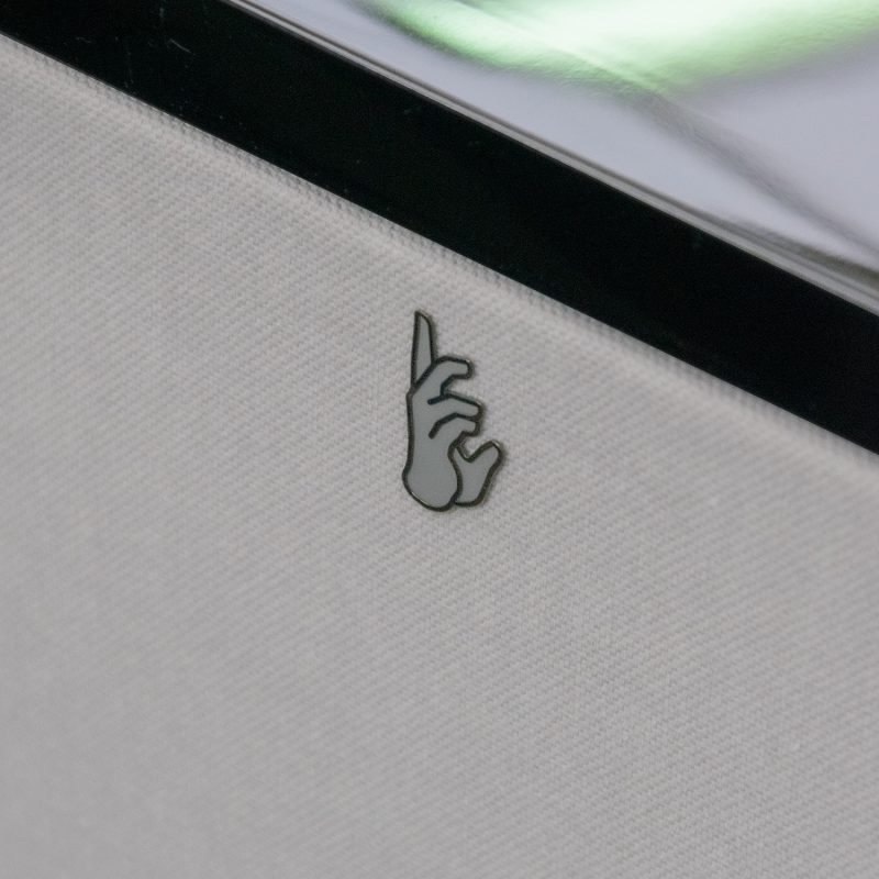 Der Respiro-Stoff und der polierte Deckel - Detail der Premium-Version