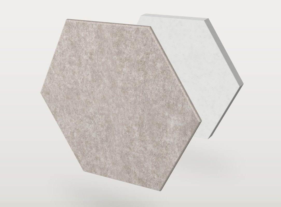 Das Akustikpaneel Pro.Felt E.5 Hexagon in Sechseckform, in zwei Lagen zerlegt: Pro.Felt-Akustikfilz vorn und Basotect-Schaumstoff hinten